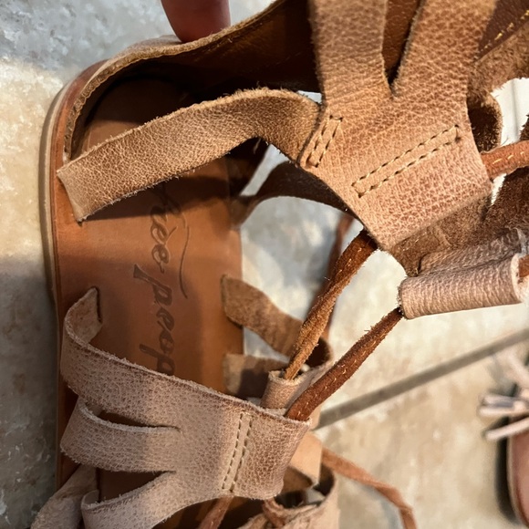 Free people gladiator tie up sandals - Picture 10 of 11